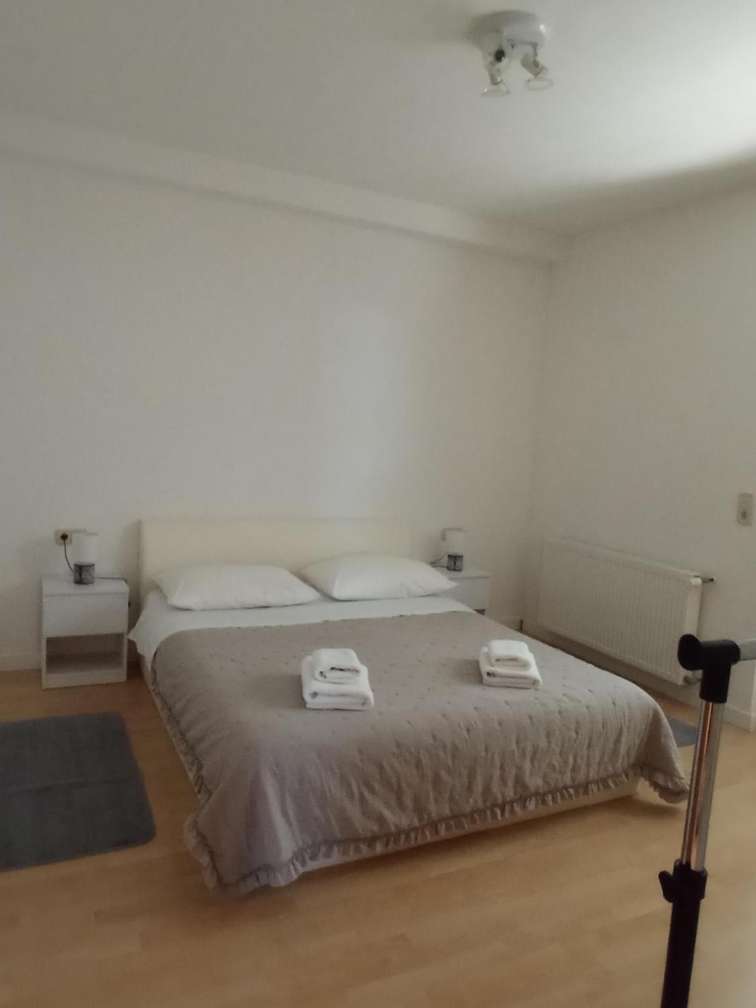 Apartman Carpe Diem Sutomiscica Exteriér fotografie