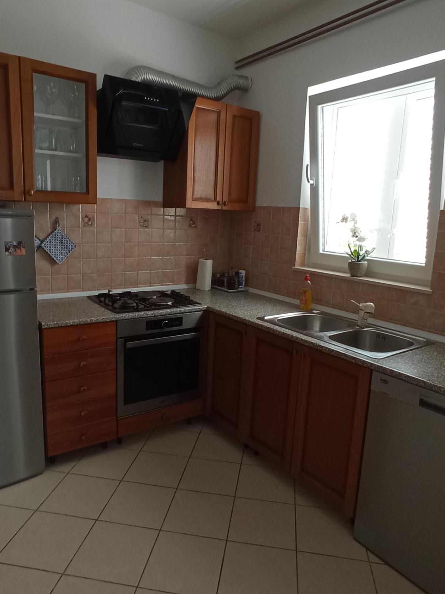 Apartman Carpe Diem Sutomiscica Exteriér fotografie